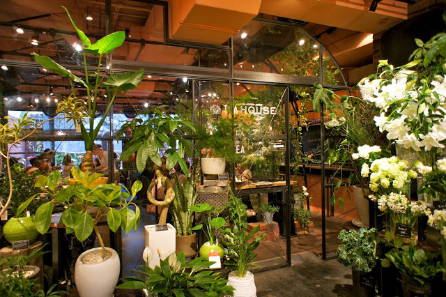 kiến trúc tiệm cafe