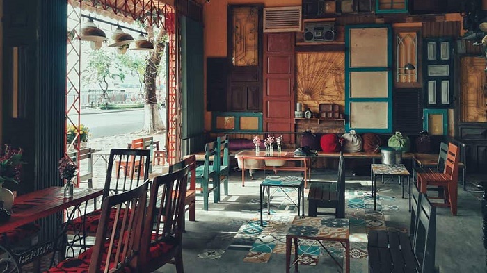 thiết kế quán cafe phong cách vintage